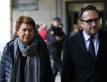 El TC anula la condena de Magdalena Álvarez por los ERE