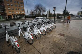 La ciudad tendrá un servicio de préstamo de bicis eléctricas