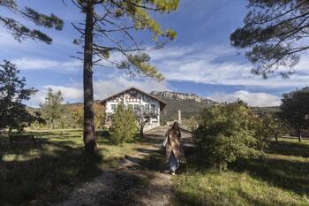 Proyecta un complejo hotelero con spa en Cornudilla