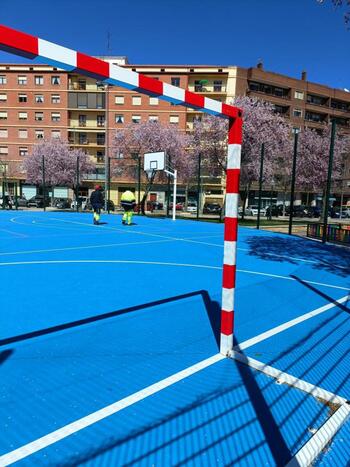 Las nuevas porterías de la glorieta Rosales tardarán 3 semanas