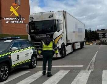 Dos camioneros investigados en Burgos por falsear el tacógrafo