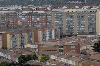 Burgos comprará a CaixaBank 13 pisos del parque de vivienda