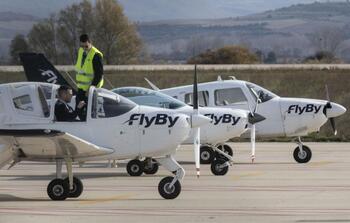 La nueva promoción de pilotos de la UBU se formará con FlyBy