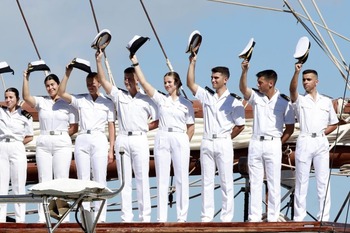 La Princesa Leonor llega a Salvador a bordo del buque 'Elcano'