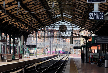 La Junta mantendrá sus descuentos en buses y trenes