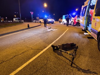 Herido el conductor de un patinete en una rotonda del polígono