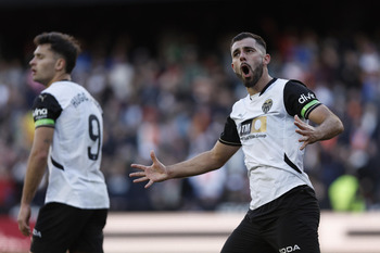 Luis Rioja y Javi Guerra encienden al Valencia ante el Celta