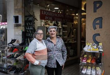 Punto y final en Burgos a Calzados Paco la tienda m s longeva de